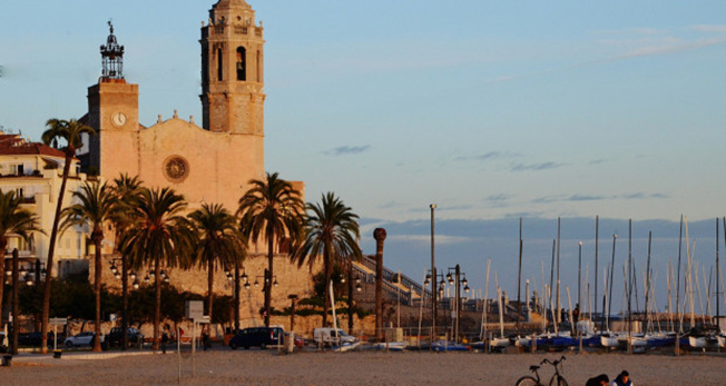 A one day trip from Barcelona: Beautiful Sitges