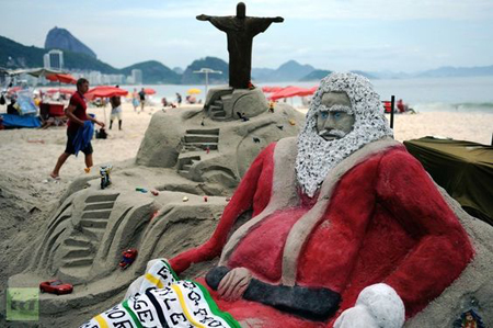 TOPSHOTS-BRAZIL-SAND SCULPTURE-CHRISTMAS